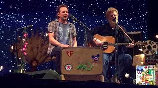 Eddie Vedder amp Glen Hansard  Falling Slowly Ohana Fest 2017 song stars at 217 [upl. by Block]